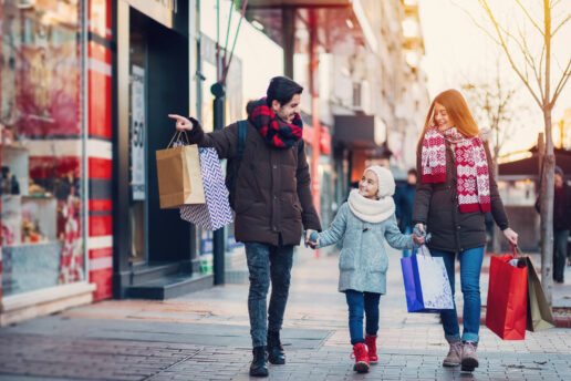 Sticking to your investment goals through the Holidays holiday shopping